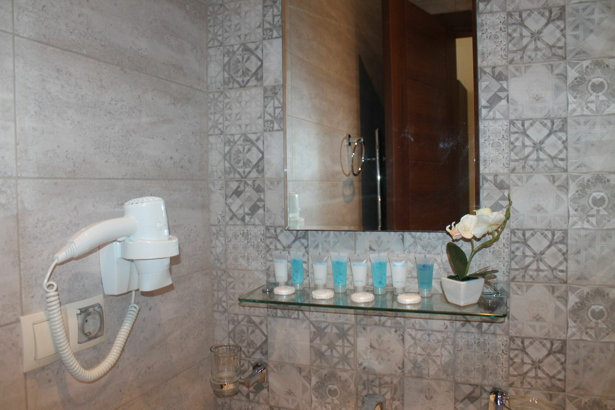 Gsg Hotel Tbilisi Eksteriør billede